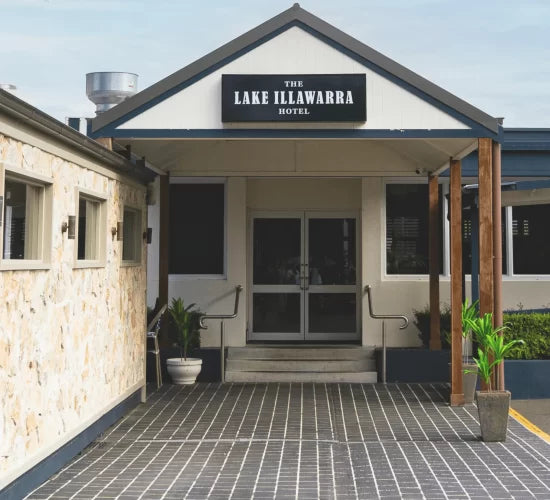 Lake Illawarra Hotel Live Music - August